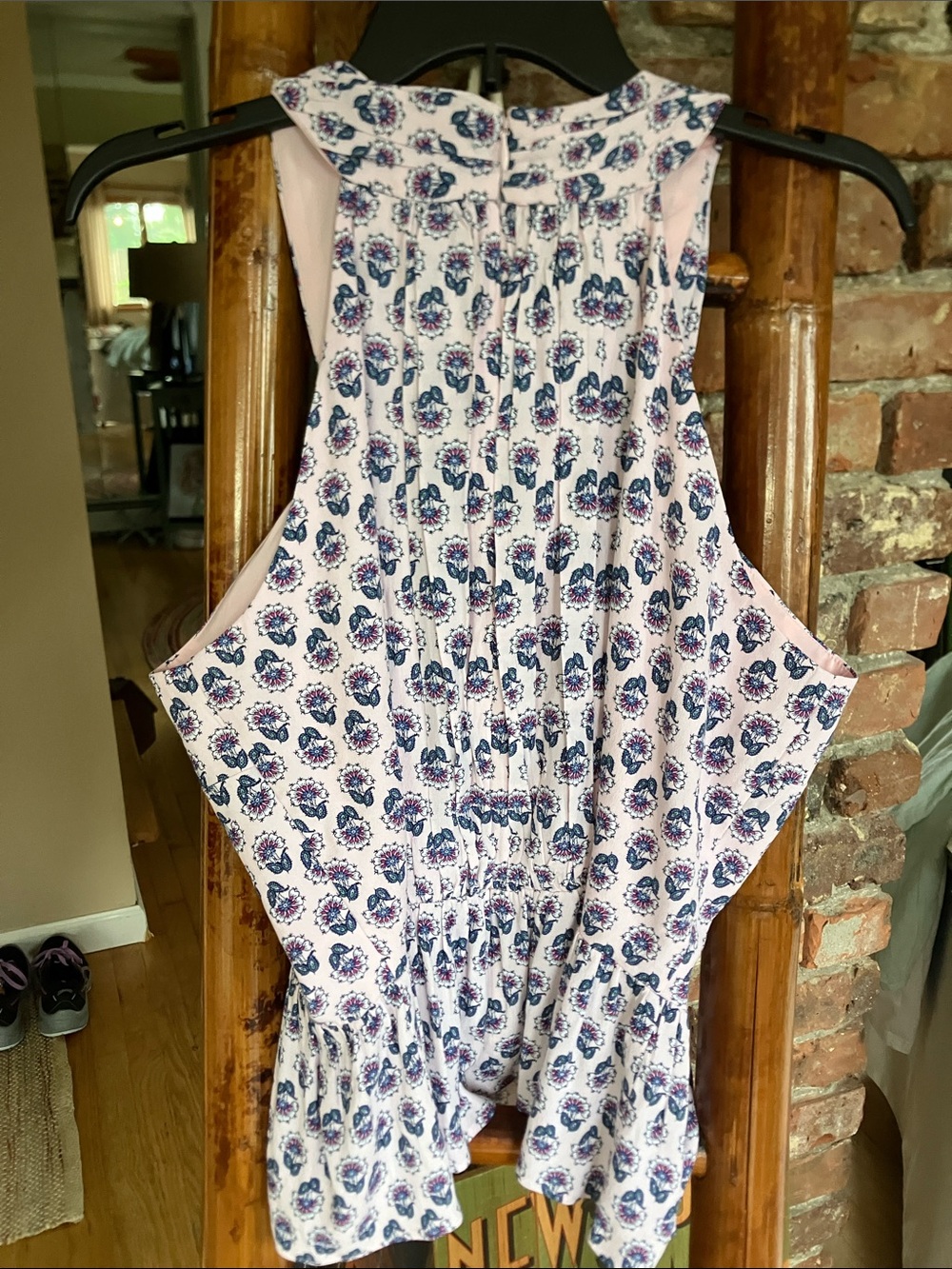 LOFT Floral Sleeveless Peplum Top — Light Pink & Navy, Size 14 - Picture 8 of 11